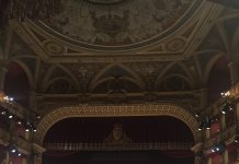 Culture at stake: the uncertain future of Italian theaters after the second lockdown