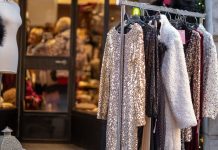 A Monthly Market Returns to Opicina, Blending Antiques and History